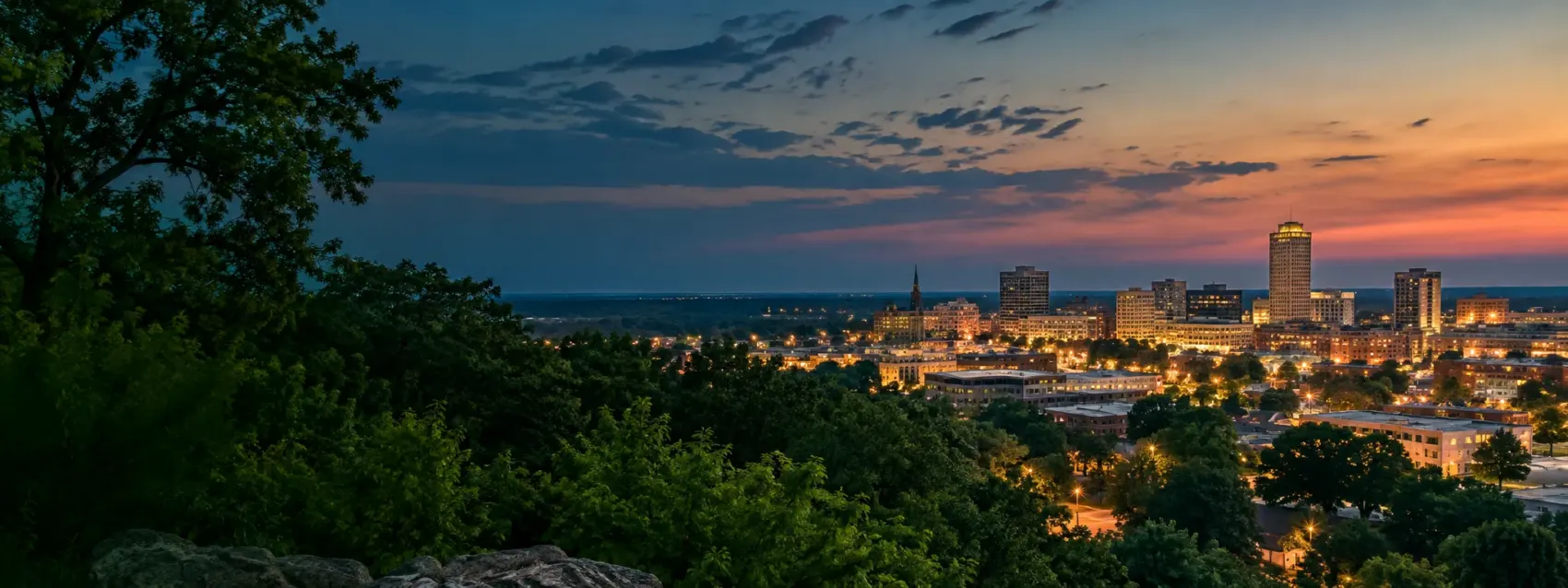 Missouri city skyline at dusk